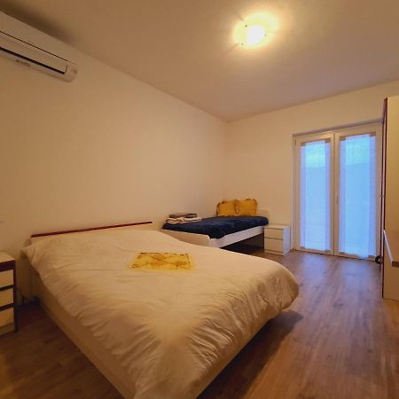 Countryside Apartment Koper Exterior foto