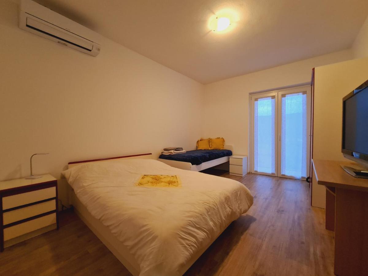 Countryside Apartment Koper Exterior foto